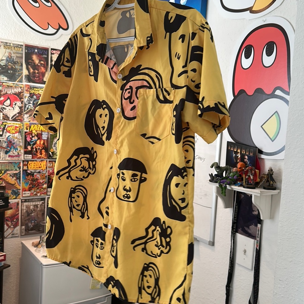 SIZE Medium really nice quality 9/10